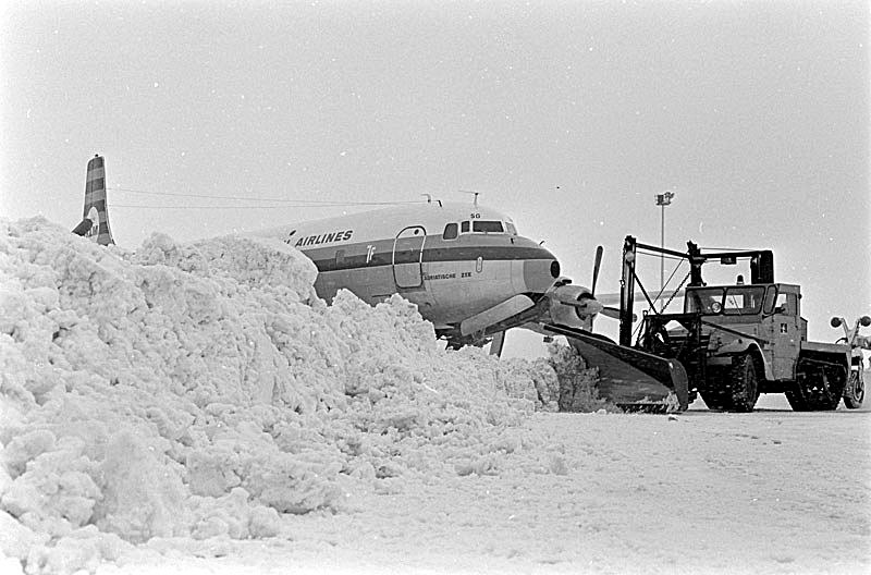 Naam: a7  Sneeuw zeven 2.jpg
Bekeken: 1317
Grootte: 99,9 KB