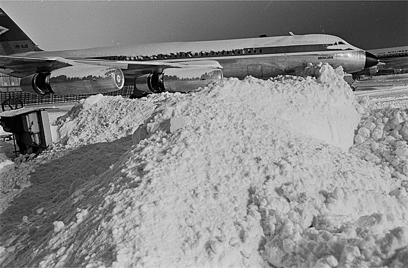Naam: a10  Winter '66  Garuda op SPL.  Kouwe Coronado.jpg
Bekeken: 2167
Grootte: 194,8 KB