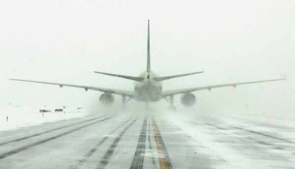 Naam: c57  Icy runway.jpg
Bekeken: 854
Grootte: 75,2 KB