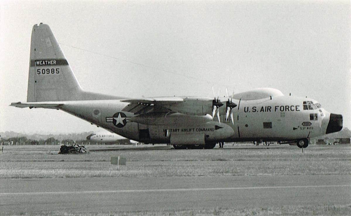Naam: Foto 309. Lockheed WC-130H Hercules (65-0985). 53rd WRS (Keesler AFB), kopie.jpg
Bekeken: 448
Grootte: 101,1 KB