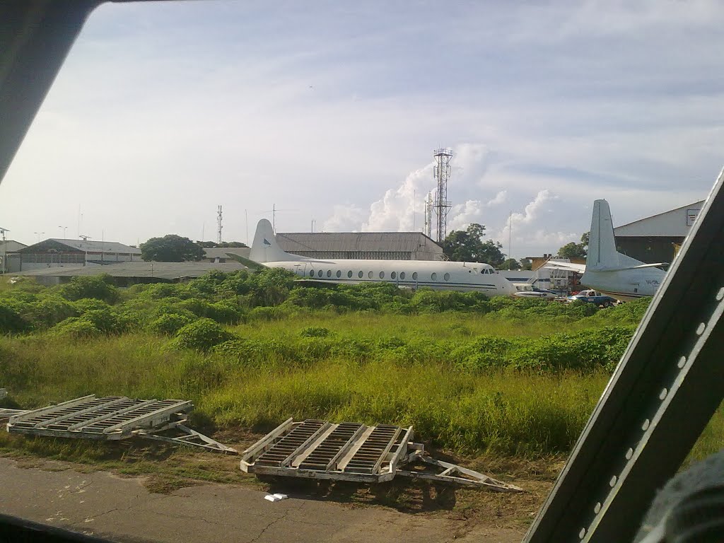 Naam: Airport .  Lubumbashi, Congo..jpg
Bekeken: 316
Grootte: 132,9 KB