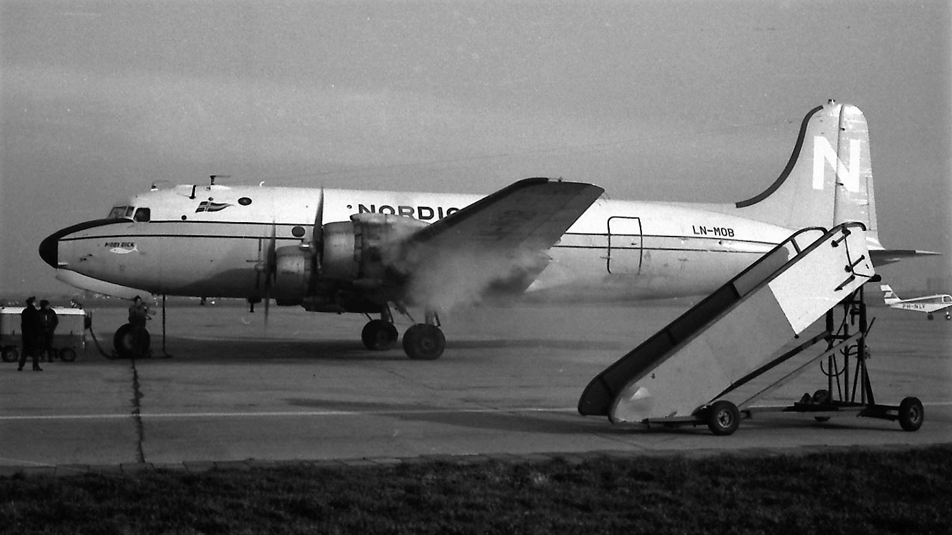 Naam: 16. Douglas DC-4 LN-MOB Nordic.jpg
Bekeken: 1650
Grootte: 212,6 KB