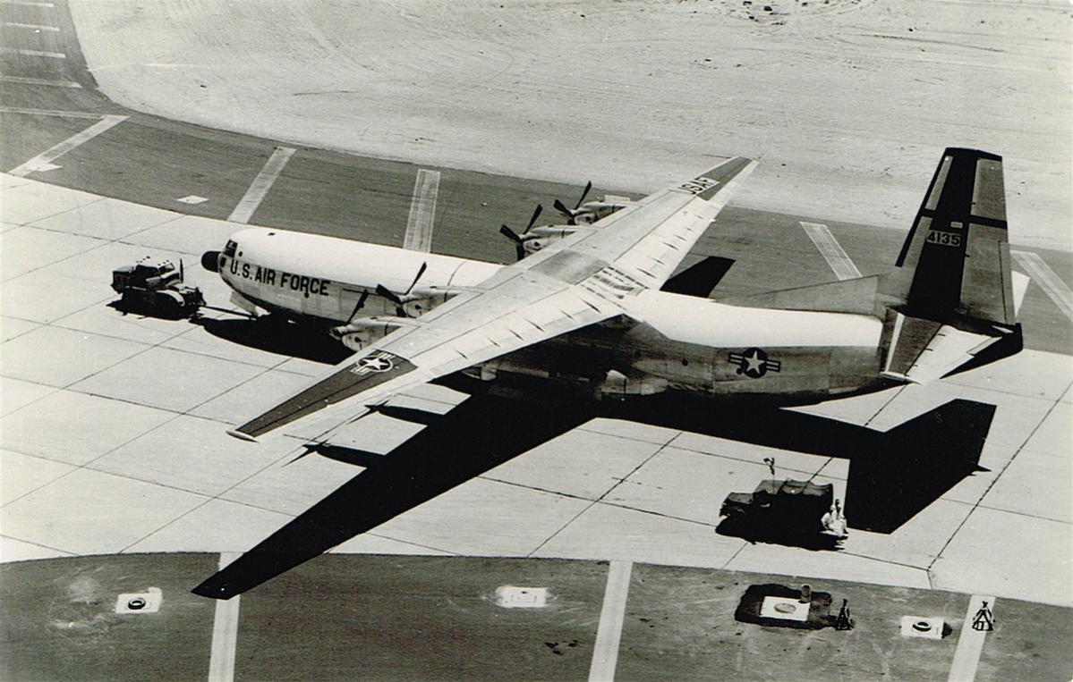 Naam: Foto 383. Douglas C-133 Cargomaster, kopie.jpg
Bekeken: 482
Grootte: 133,9 KB