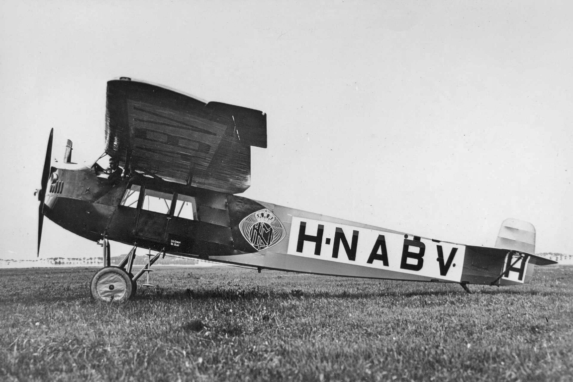 Naam: Fokker F.III H-NABV.jpg
Bekeken: 696
Grootte: 468,1 KB