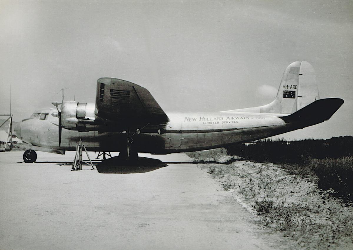 Naam: VH-ARD 'Bali Clipper'. Douglas DC-5-511 (C:n 426. PH-AXB  'Boschduif', veranderd in PH-AXG. Beid.jpg
Bekeken: 1082
Grootte: 109,2 KB