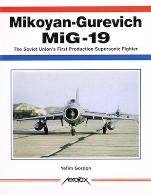 Naam: MiG-19, vz. Aerofax uitgave 2003.jpeg
Bekeken: 468
Grootte: 37,7 KB