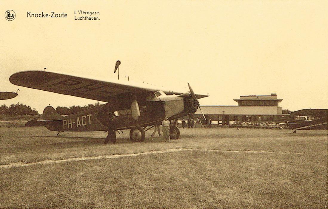 Naam: Kaart 695. PH-ACT (H-NACT). Fokker F.VIIa, op Knokke-Zoute. Gelopen kaart 1936, kopie 1100.jpg
Bekeken: 607
Grootte: 121,9 KB