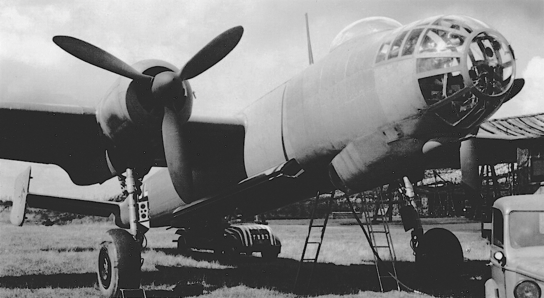 Naam: Foto 472. Focke-Wulf Fw 191, kopie 1100.jpeg
Bekeken: 741
Grootte: 450,4 KB