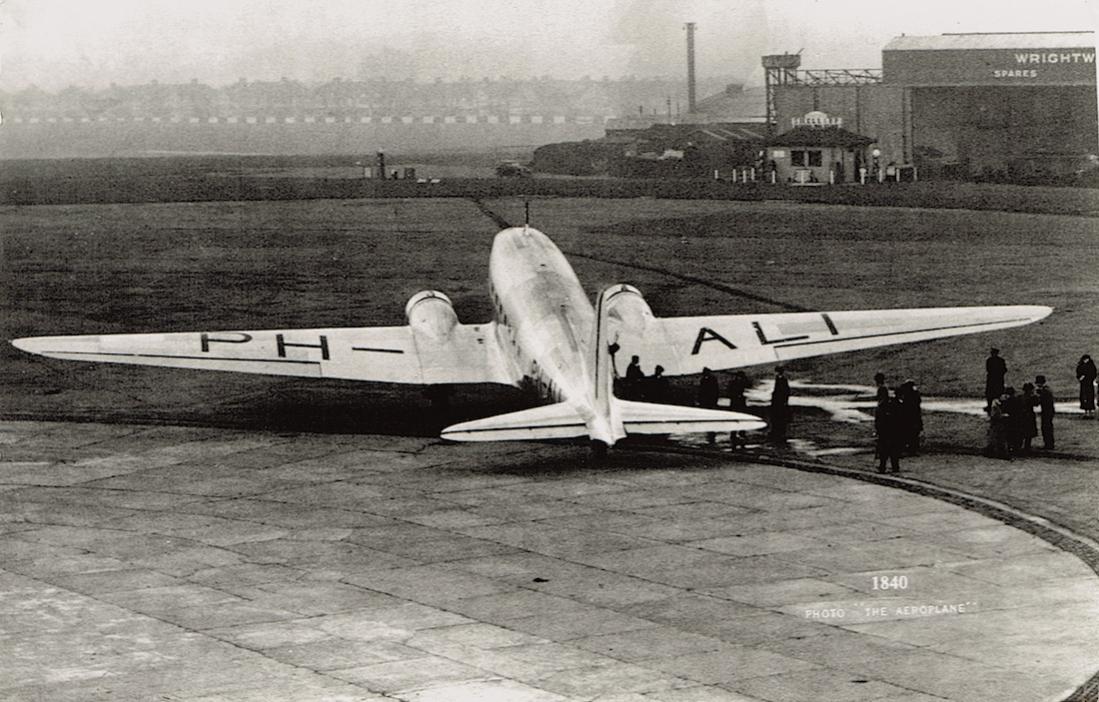 Naam: Kaart 717. PH-ALI 'Ibis'. Douglas DC-2 in Engeland, kopie 1100.jpg
Bekeken: 795
Grootte: 128,0 KB