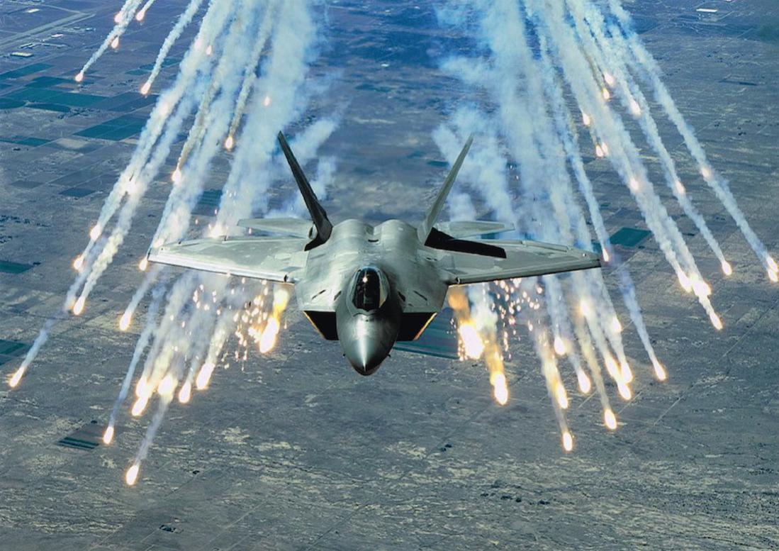Naam: Foto 620. Lockheed Martin F-22 Raptor, kopie 1100.jpg
Bekeken: 483
Grootte: 140,3 KB