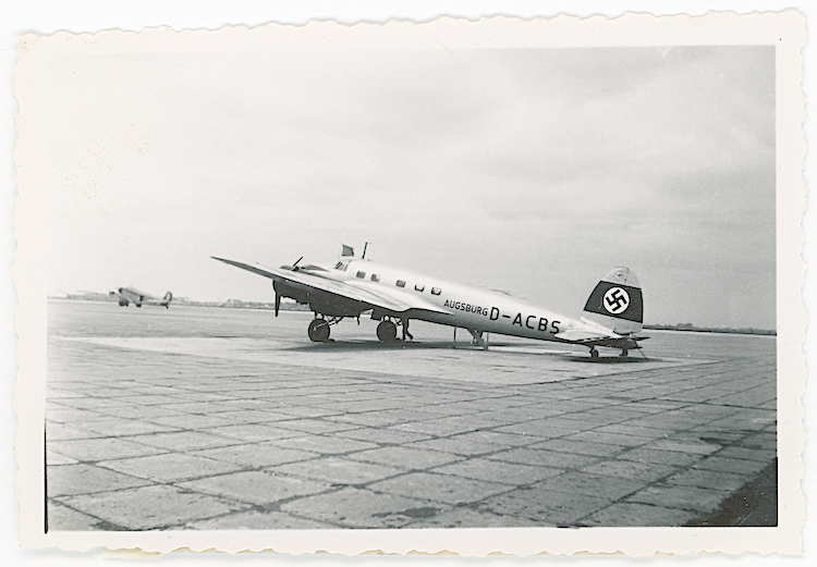 Naam: Foto 45. D-ACBS. Heinkel He111 V-14 G-3 or L.jpeg
Bekeken: 416
Grootte: 446,7 KB