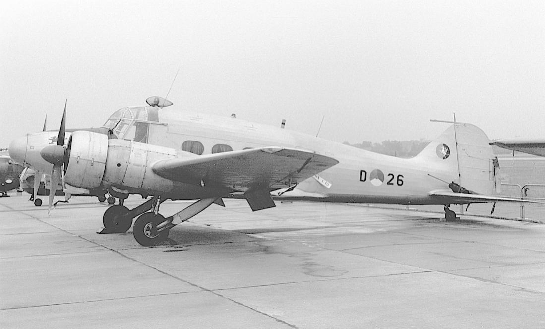 Naam: Foto 165. Avro 652A Anson C.19 srs. 2 met fake registratie 'D-26' (orig. ex VM352). Niet in Nede.jpg
Bekeken: 1252
Grootte: 74,8 KB