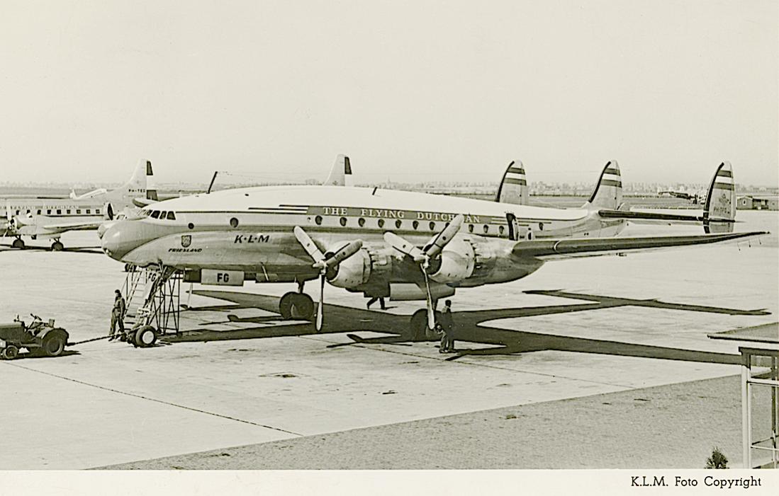 Naam: Kaart 745. PH-TFG (later PH-LDG) 'Friesland'. Lockheed Constellation L-749. Verkocht als CX-BBN..jpg
Bekeken: 948
Grootte: 91,4 KB