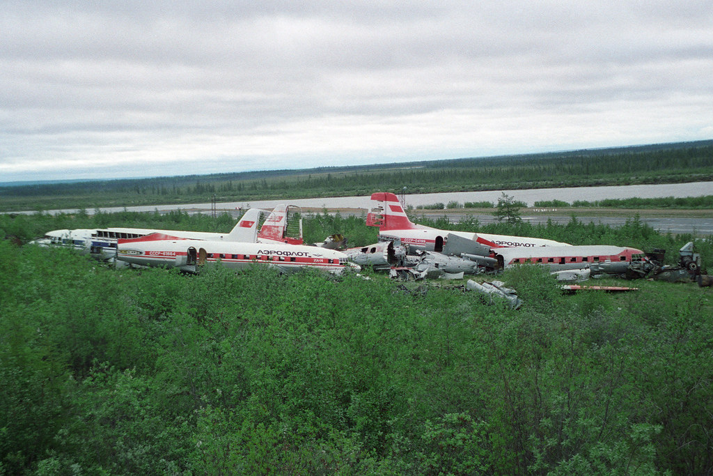 Naam: Dumped IL-14s at Cherskiy.jpg
Bekeken: 575
Grootte: 256,5 KB