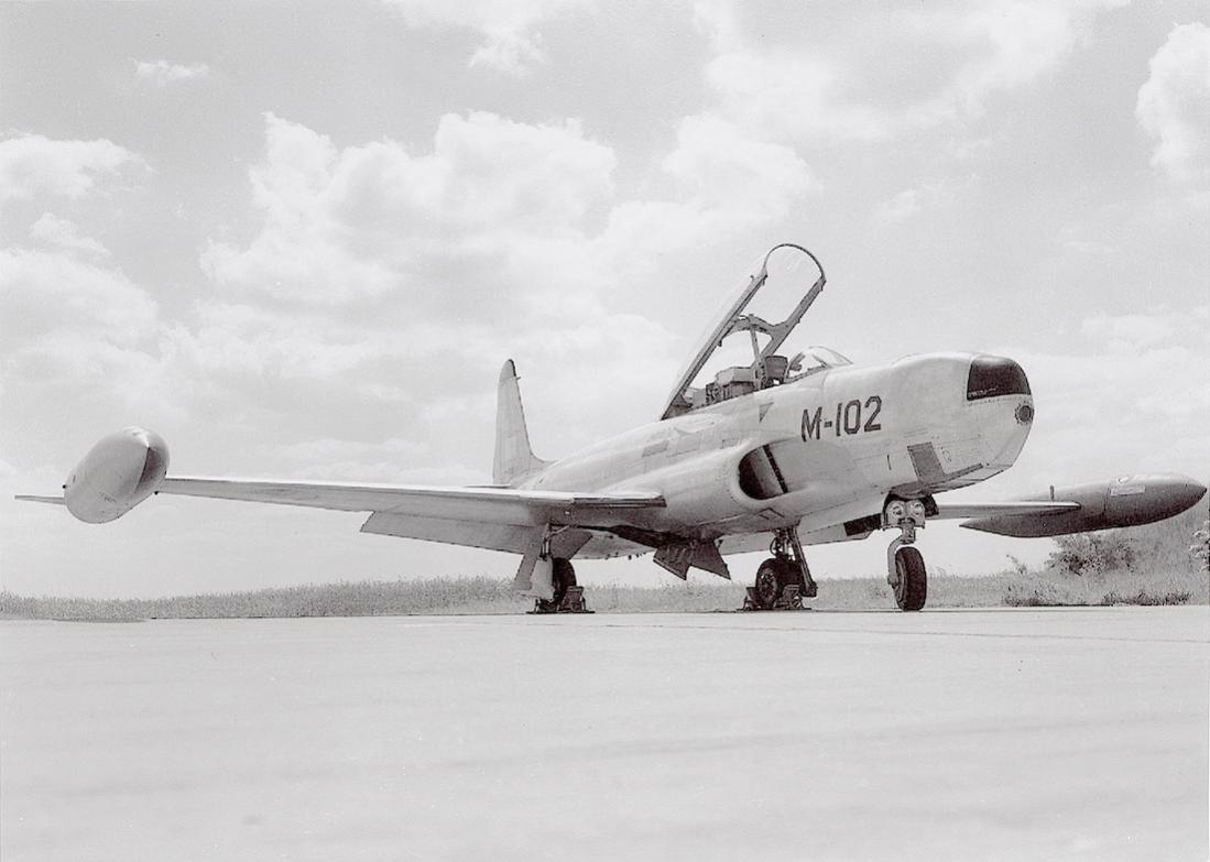 Naam: Foto 178. 'M-102'. Lockheed RT-33A van 306 Squadron. 1100 breed.jpg
Bekeken: 1951
Grootte: 67,5 KB