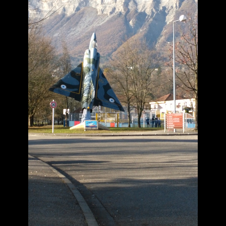 Naam: Mirage 3 - Montbonnot-Saint-Martin..jpg
Bekeken: 487
Grootte: 123,4 KB