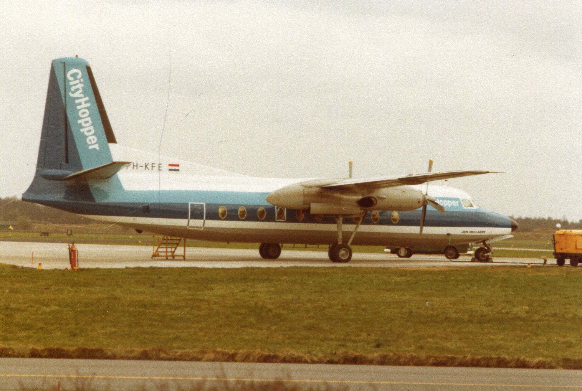 Naam: Vliegbasis Eindhoven4-1978.jpg
Bekeken: 533
Grootte: 402,8 KB