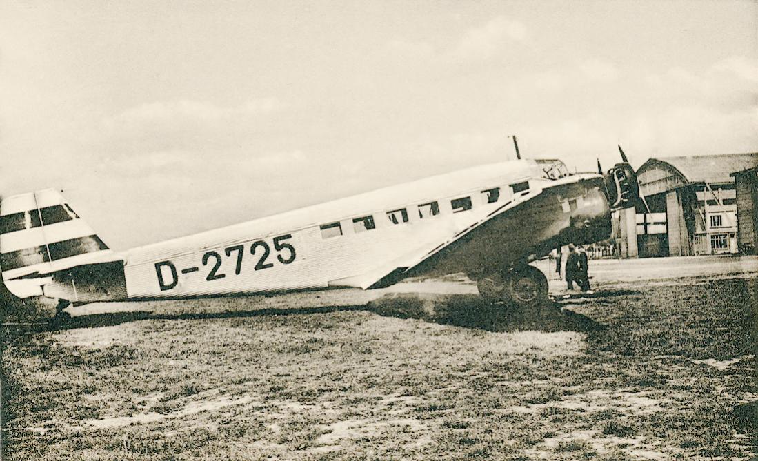 Naam: Foto 440. D-2725 (D-AKOK) 'Paul Bumer'. Junkers Ju. 52:3 mfe. 1100 breed.jpg
Bekeken: 1046
Grootte: 148,7 KB