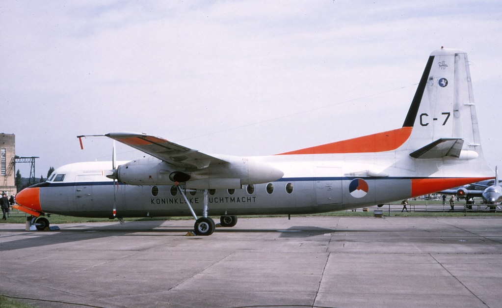 Naam: Fokker F.27   C-7 van 334 squadron.jpg
Bekeken: 913
Grootte: 150,9 KB
