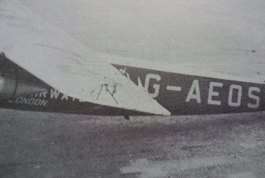 Naam: Fokker F.XII G-AEOS met driepoot op linker vleugeltip.jpg
Bekeken: 426
Grootte: 221,4 KB