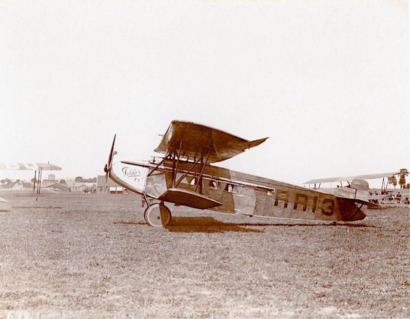 Naam: Foto 342. RR13. Fokker F.V. 700 breed kopie.jpg
Bekeken: 515
Grootte: 66,9 KB