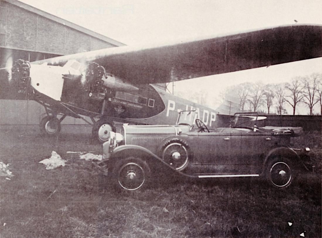 Naam: Foto 389. P-HADP. Fokker F.VIIa. 1928. 1100 breed.jpg
Bekeken: 506
Grootte: 113,8 KB