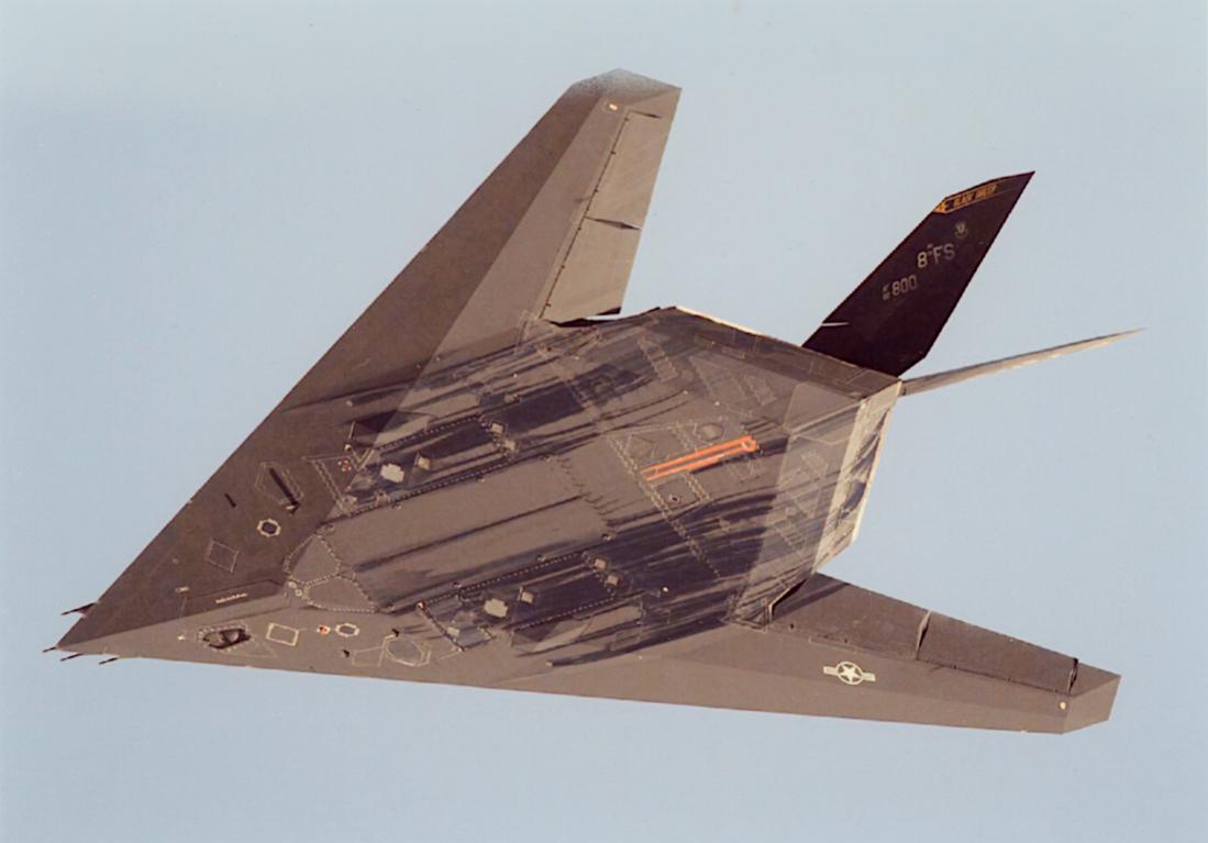 Naam: Foto 843. Onderzijde van Lockheed Nighthawk. 1100 breed.jpg
Bekeken: 338
Grootte: 53,6 KB