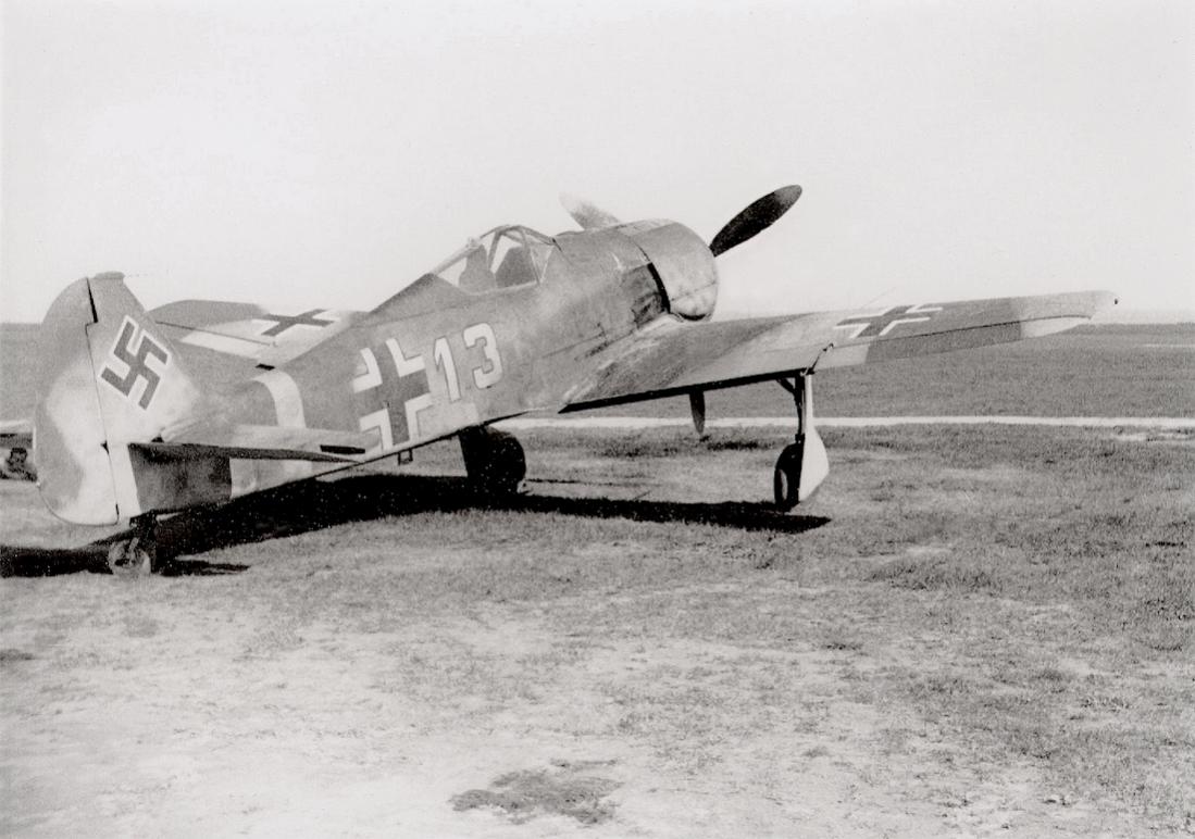 Naam: Foto 609. Focke-Wulf Fw 190. 1100 breed.jpg
Bekeken: 350
Grootte: 98,9 KB