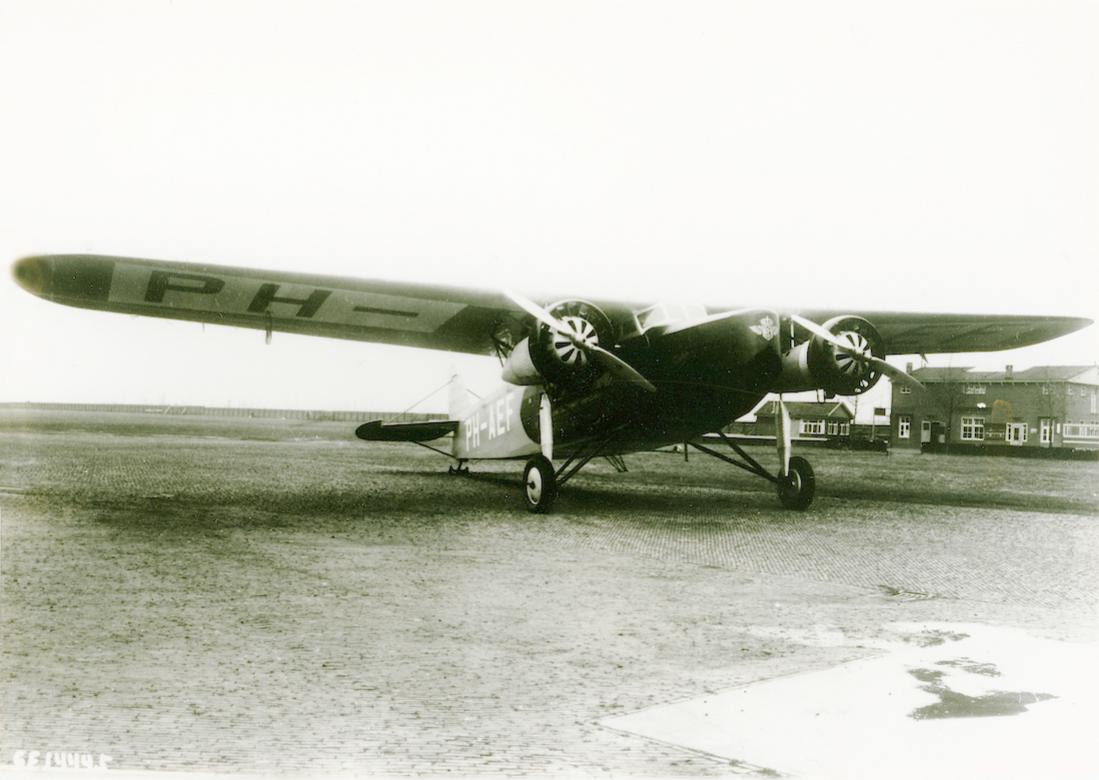 Naam: Foto 399. PH-AEF. Fokker F.VIII. (GF 14445). 1100 breed.jpg
Bekeken: 526
Grootte: 82,5 KB