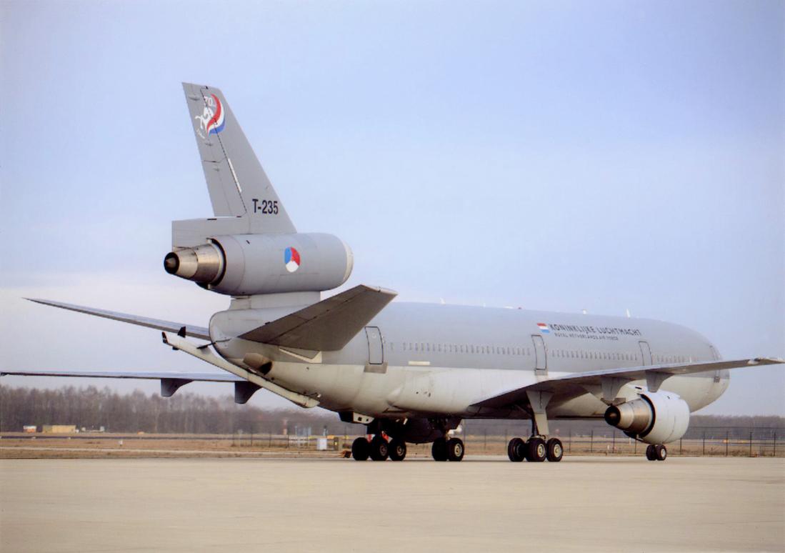Naam: Foto 317. T-235. Lockheed KDC-10-30CF 'Jan Scheffer'. Overgenomen van Martinair, was PH-MBP. Uit.jpg
Bekeken: 397
Grootte: 54,7 KB