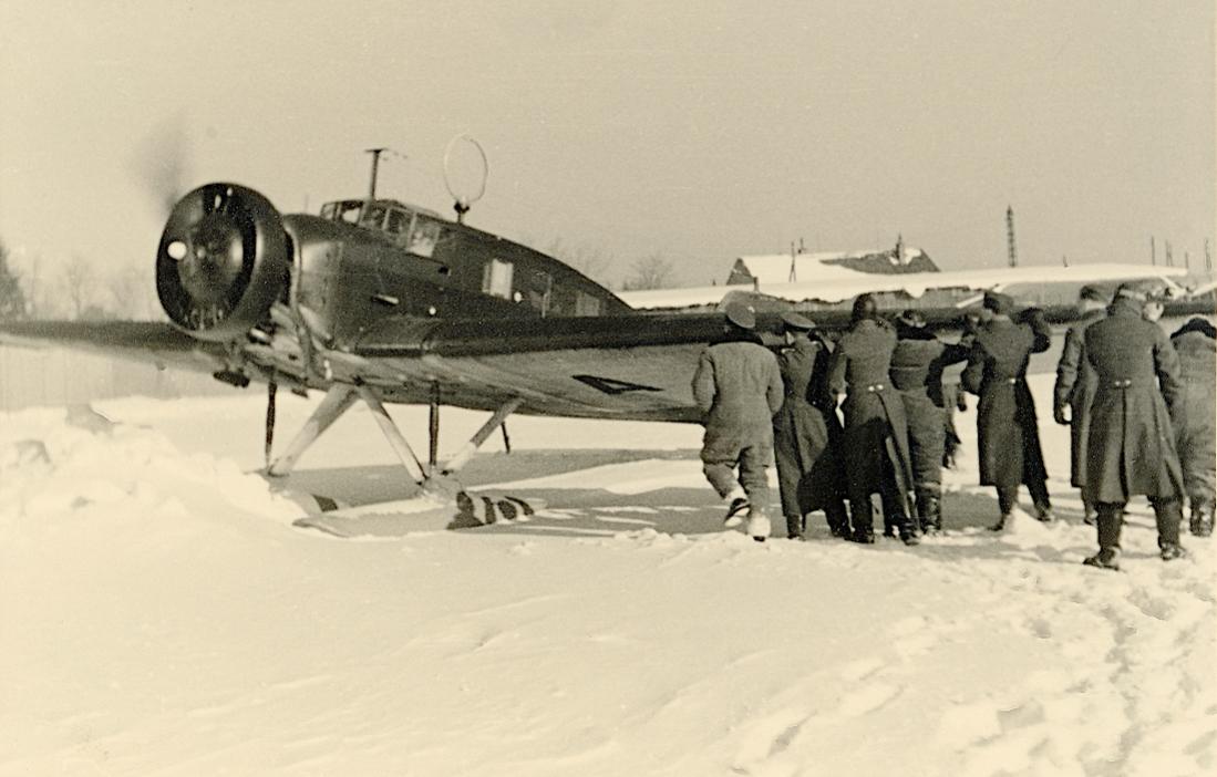 Naam: Foto 622. Junkers W-34. 1100 breed.jpg
Bekeken: 527
Grootte: 79,0 KB
