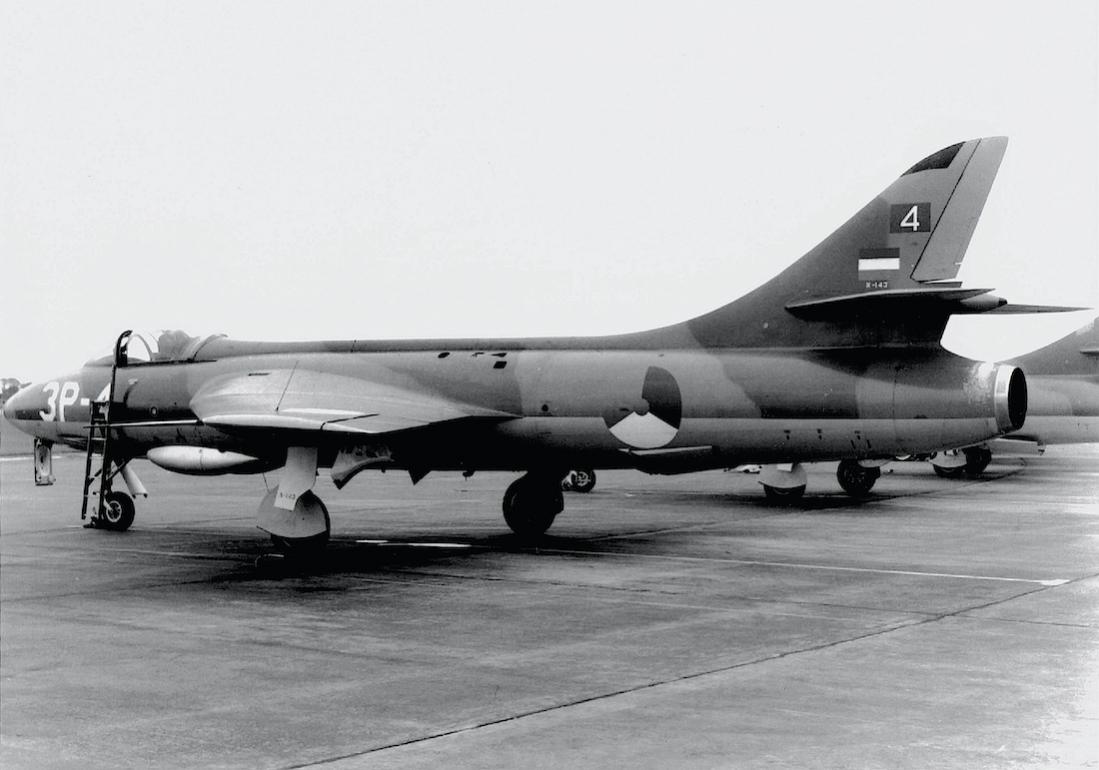 Naam: Foto 321. Hawker Hunter FMk. 4. (3P-4 : N-143). 1100 breed.jpg
Bekeken: 268
Grootte: 77,5 KB