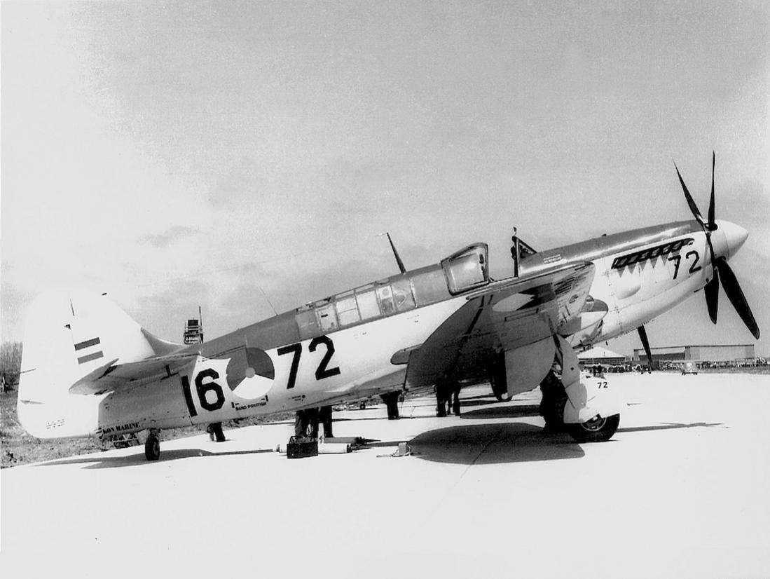 Naam: #434. 16-72 (= K-72), later P-72 en 011. Fairey Firefly NF.Mk. V. 1100 breed.jpg
Bekeken: 445
Grootte: 87,7 KB