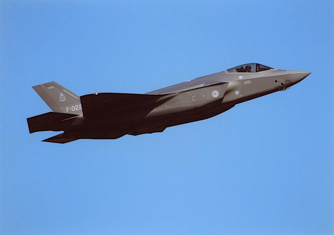 Naam: Foto 353. F-022. Lockheed Martin F-35A Lightning II. 1100 breed.jpg
Bekeken: 380
Grootte: 42,0 KB