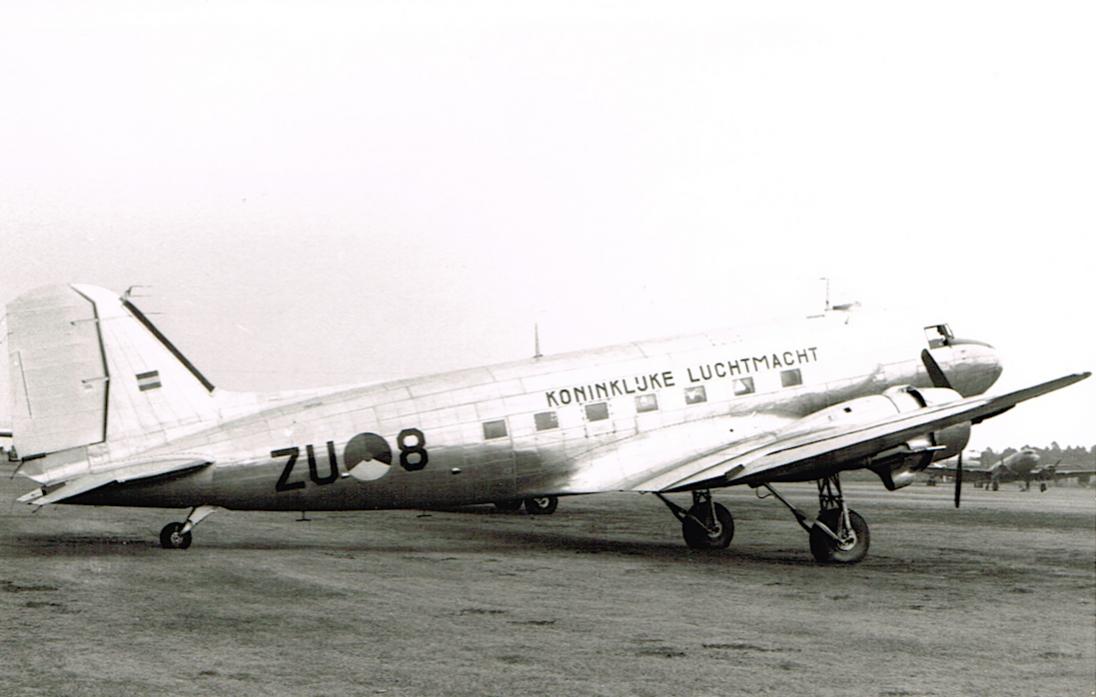 Naam: Foto 365. ZU-8 (eerder X-8). Douglas C-47B-35-DK Dakota. 1100 breed.jpg
Bekeken: 56
Grootte: 69,9 KB